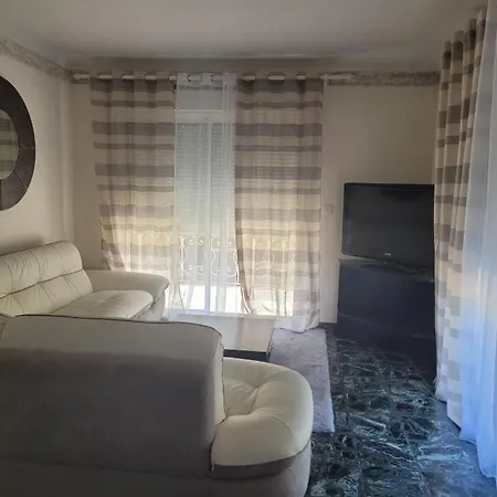 Tartana Apartment *